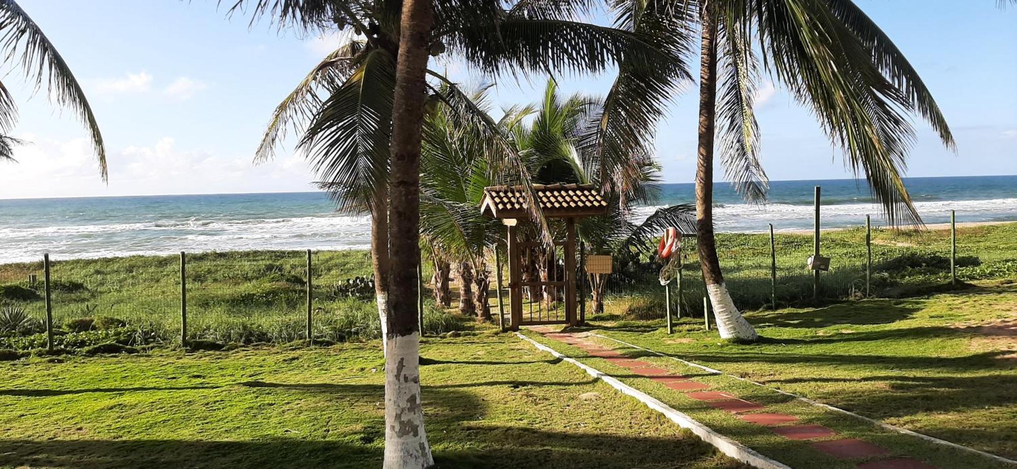 Chale Brisa Mar Pe Na Areia Em Barra Do Jacuipe Villa Camacari Exterior photo